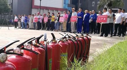 三湘大地萬場應急大演練 用消防器材擰緊“安全閥”